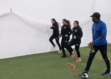 Osondu coaches training athletes